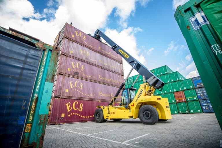 Häfen und Terminals
